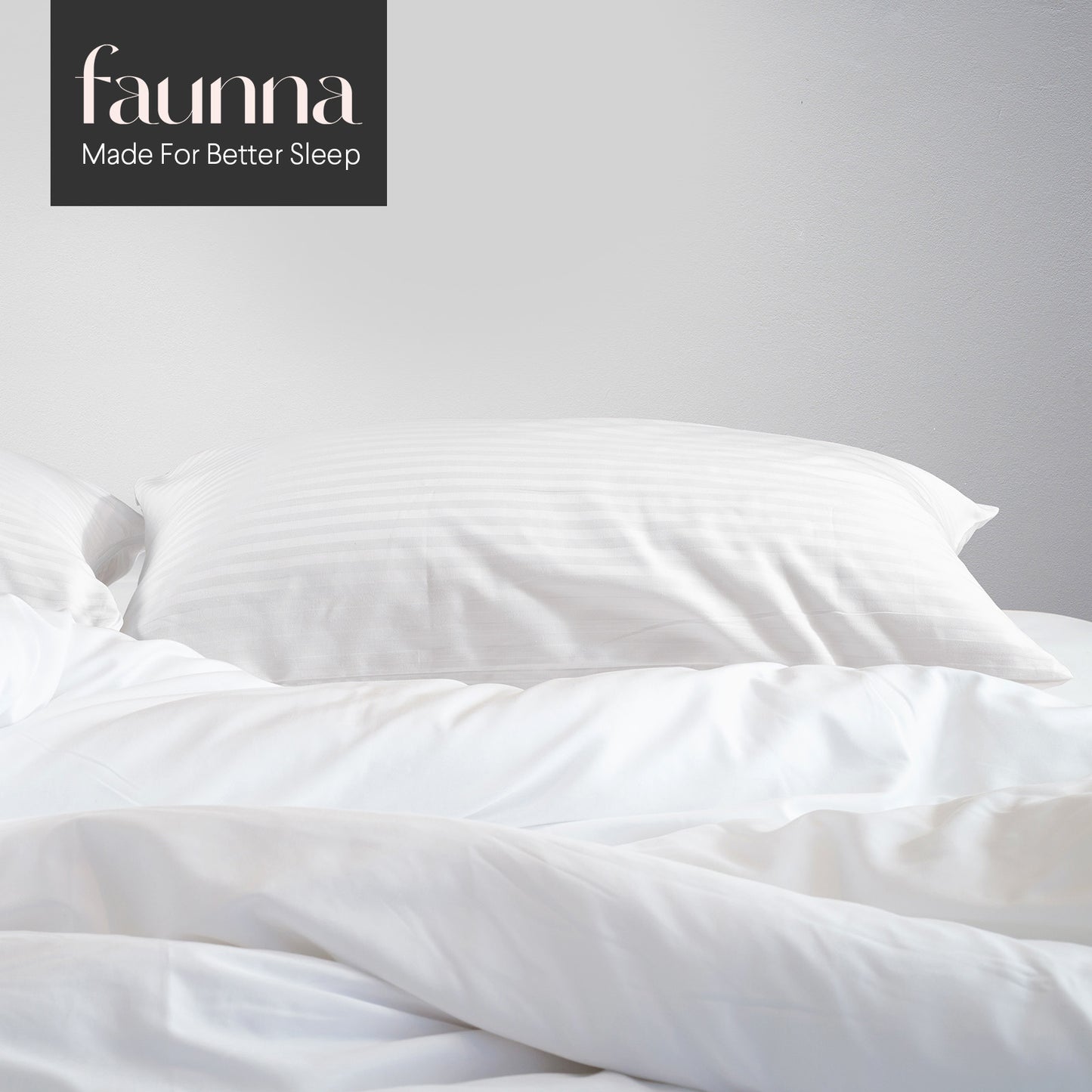 FAUNNA Premium 4 Pack 600 Thread Count 100% Cotton Zippered Pillow Protectors King Size 20x36 Inches White Soft Breathable Bed Pillow Covers